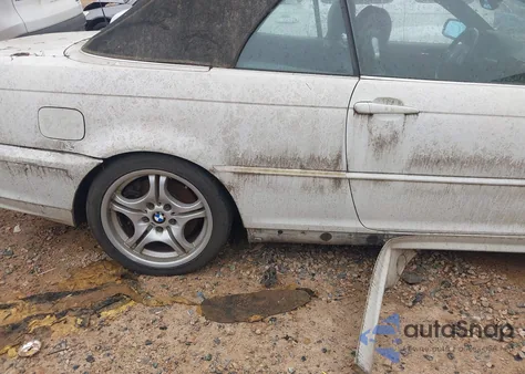 2001 BMW 330Ci z USA, uszkodzony, nr VIN WBABS53411JU82887